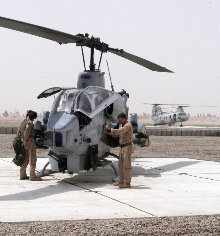 Image: United States Marine Corps AH-1W Super Cobra Helicopter