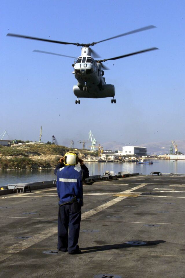 Image: U.S. Navy CH-46E Sea Knight Helicopter